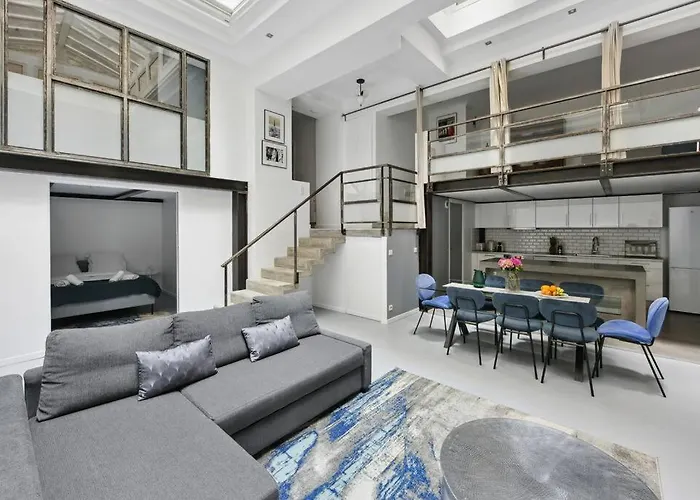 Montmartre Theater Loft
